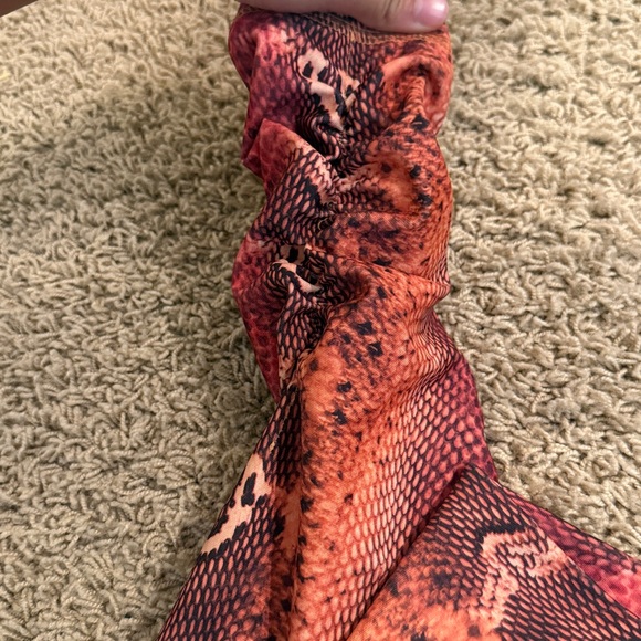 Mika yoga Vibrant Snake Print Leggings - Picture 3 of 5